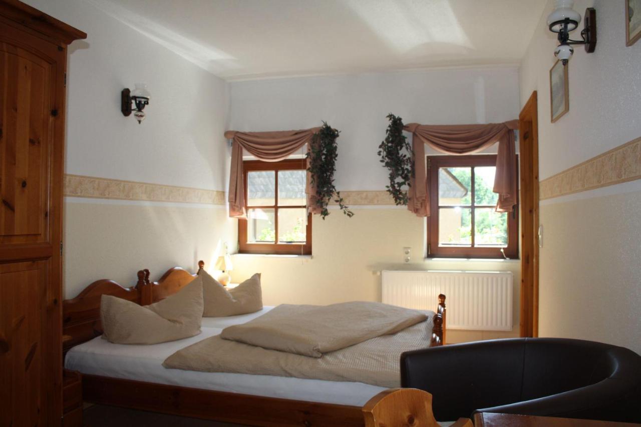 Doppelzimmer in Wiesa Thermalbad Wiesenbad Exterior foto